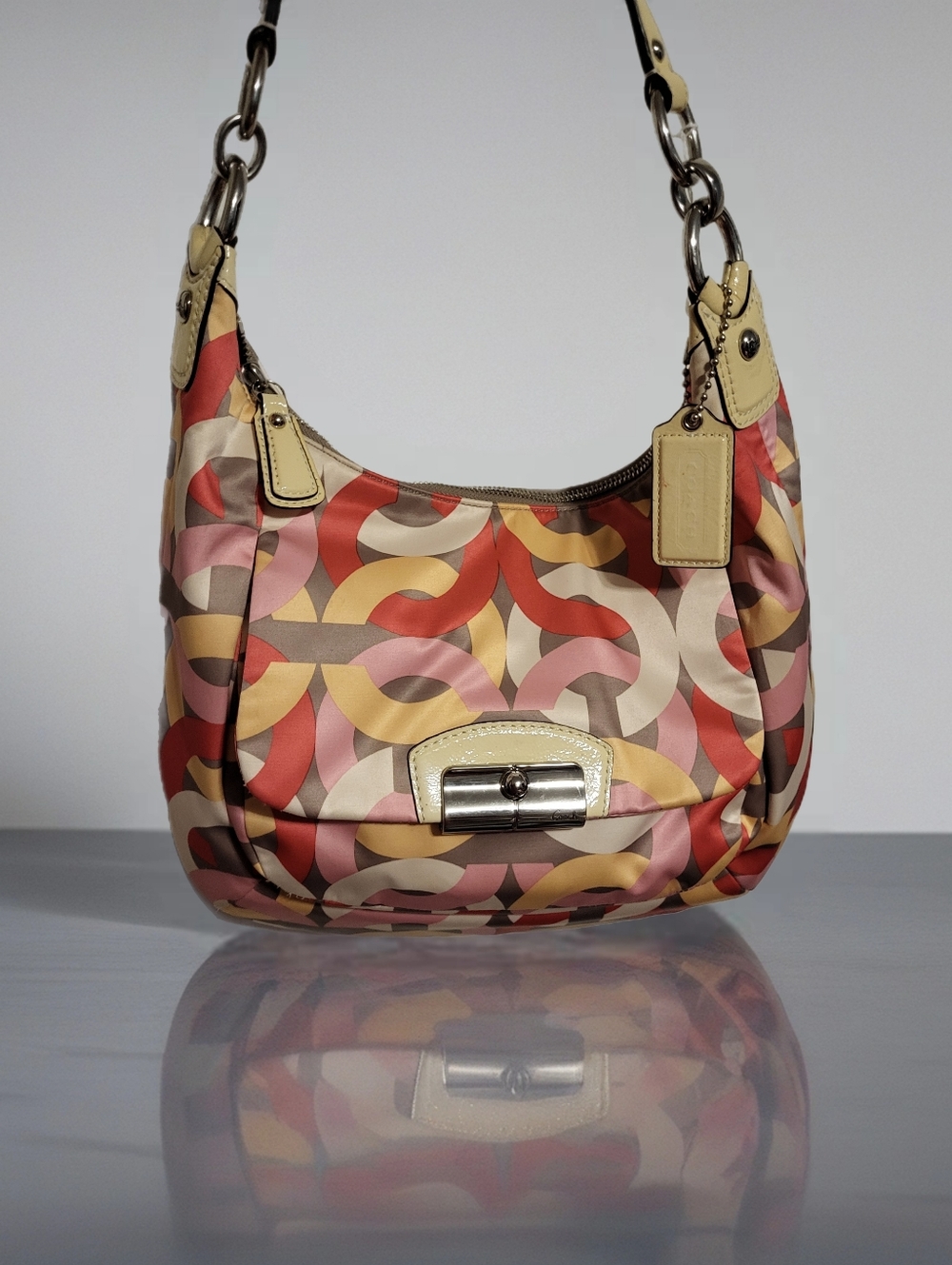 COACH KRISTIN OPT ART C HOBO SHOULDER bag. PINK RED WHITE YELLOW. - Picture 1 of 13